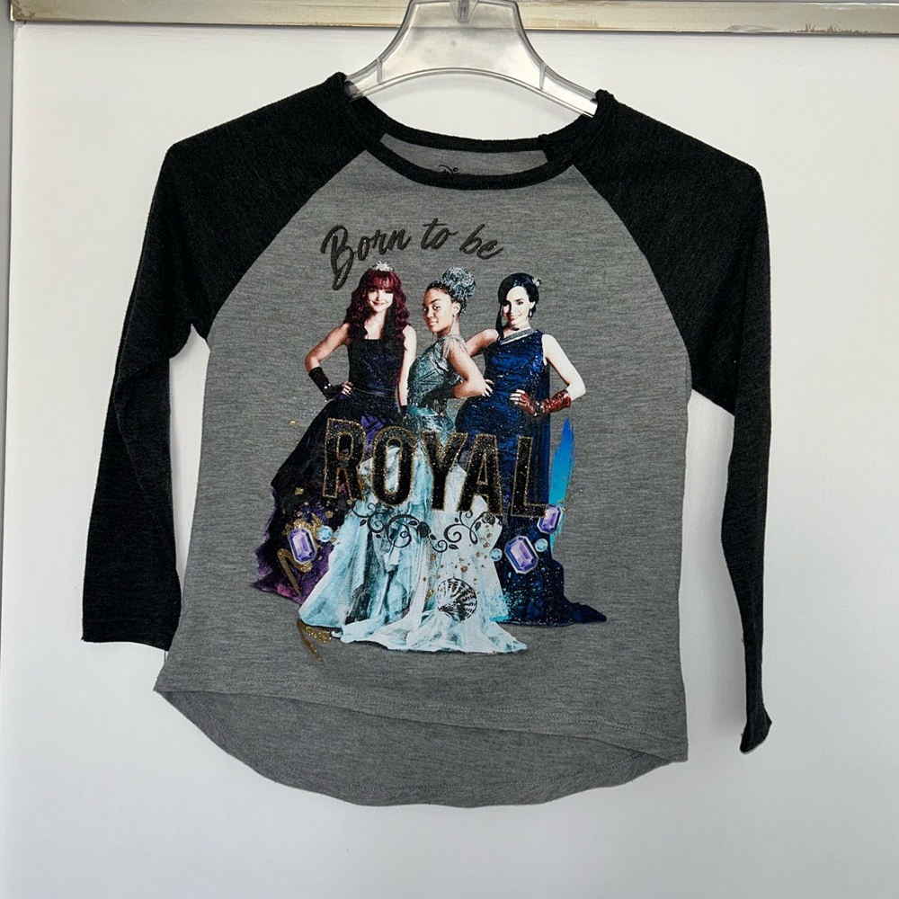 Disney Descendants 2 Gray and Black Long Sleeve Tee